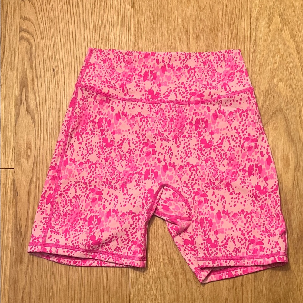 Buffbunny Legacy 6” Shorts - Small